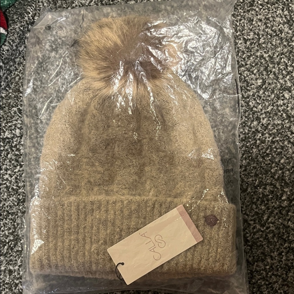 Calia Barely Khaki Pom Pom Beanie Hat - Picture 3 of 4